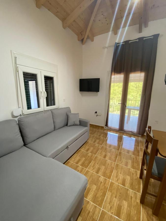 Babis Apartment Айос-Никитас Экстерьер фото